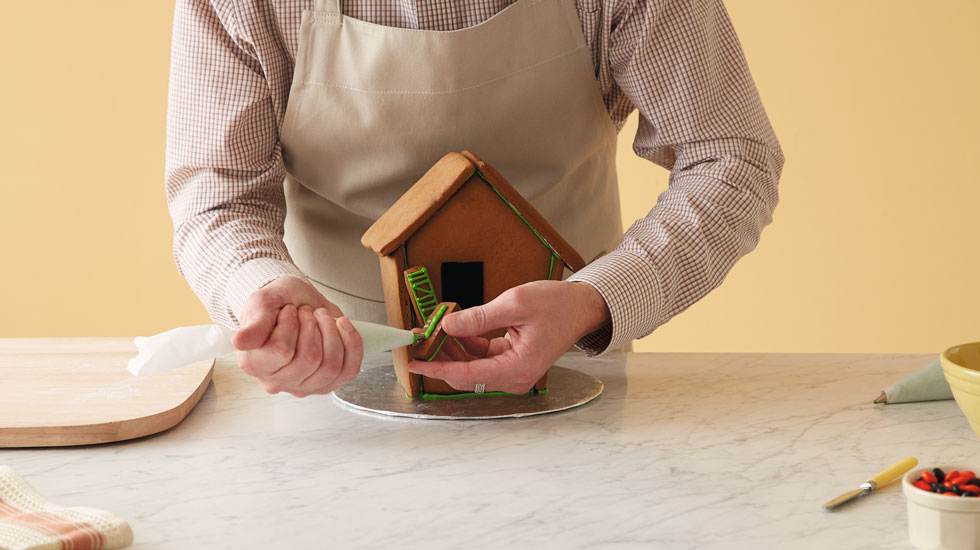 How to make a Halloween gingerbread house: decorate shutters
