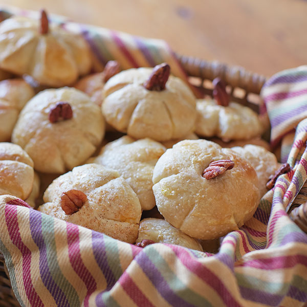 Pumpkin-shaped Yeast Roll Recipe