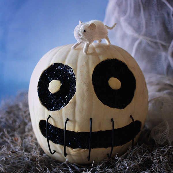 Creative Pumpkin-Carving Ideas: Skully in Stitches