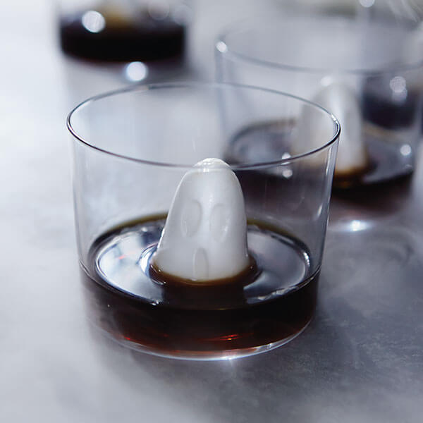 Creepy Halloween Cocktails & Garnish Ideas: The Heebie-Jeebies