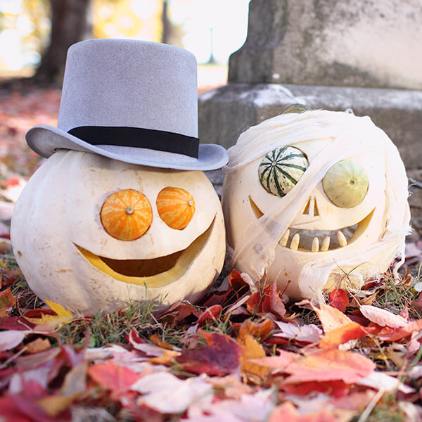Creative Pumpkin-Carving Ideas: Died Bride & Doomed Groom