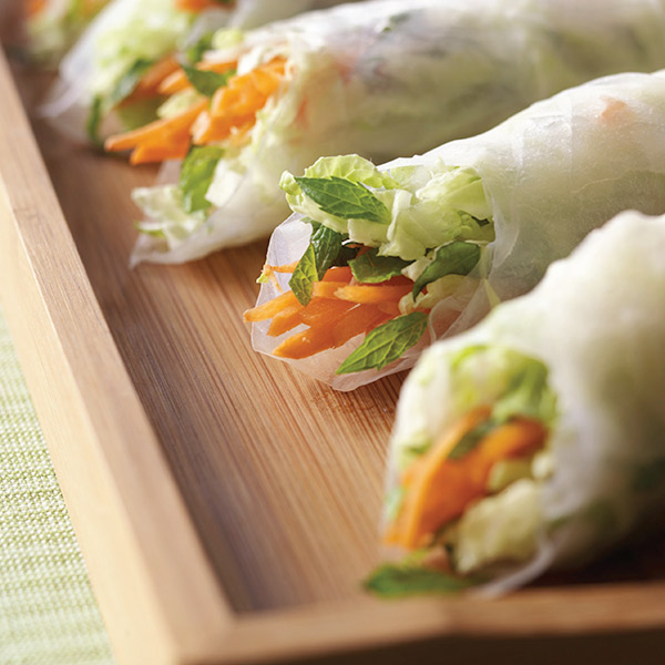 Thai Salad Spring Roll Recipe with Peanut Sauce