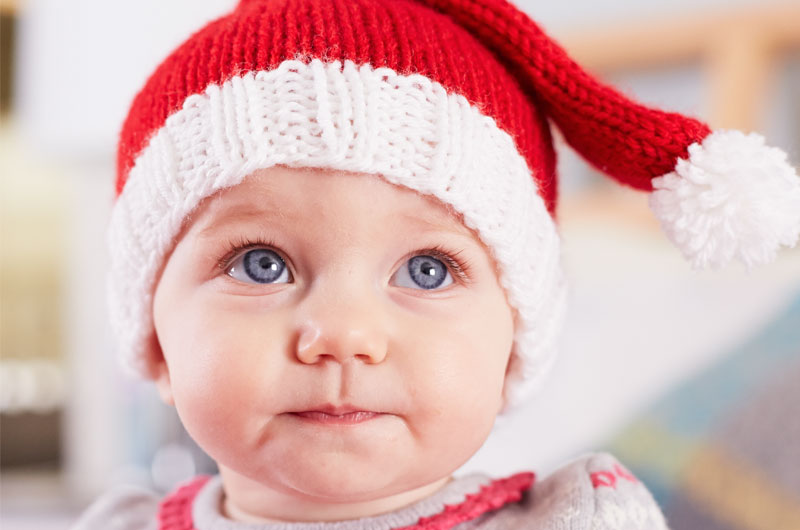 Baby Christmas picture ideas: 7 best holiday pictures and props