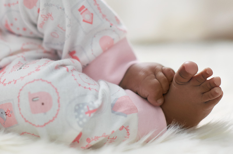 Baby toes closeup - 40+ must-have baby photos