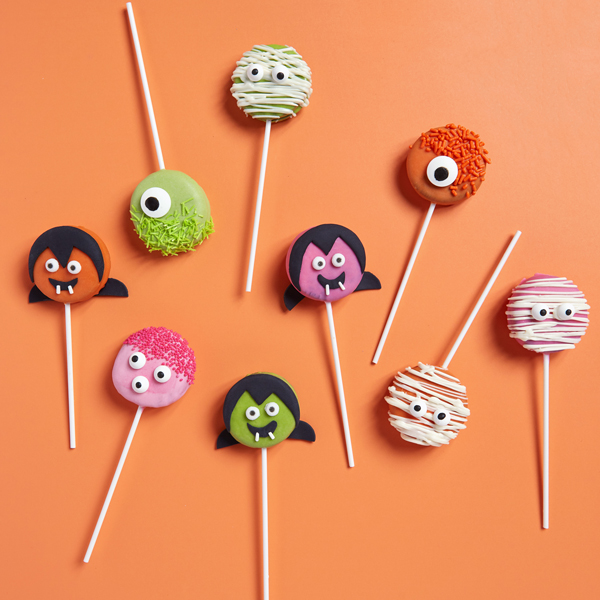 Halloween cookie pops
