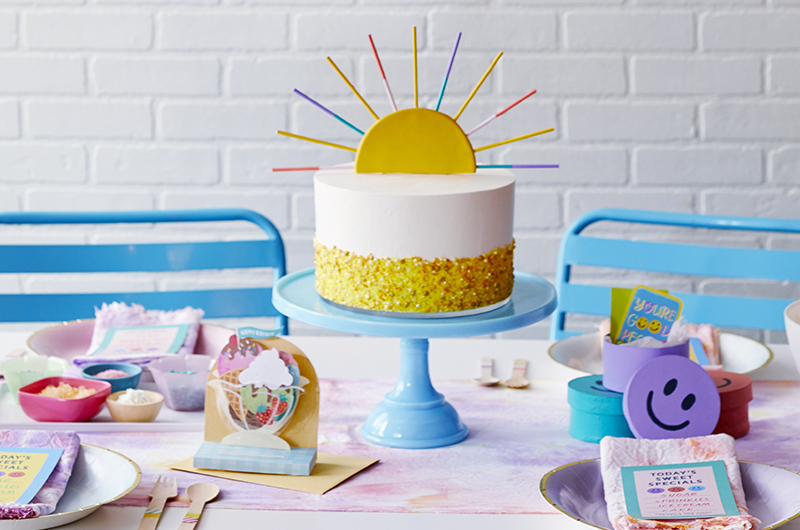 summer party table setting