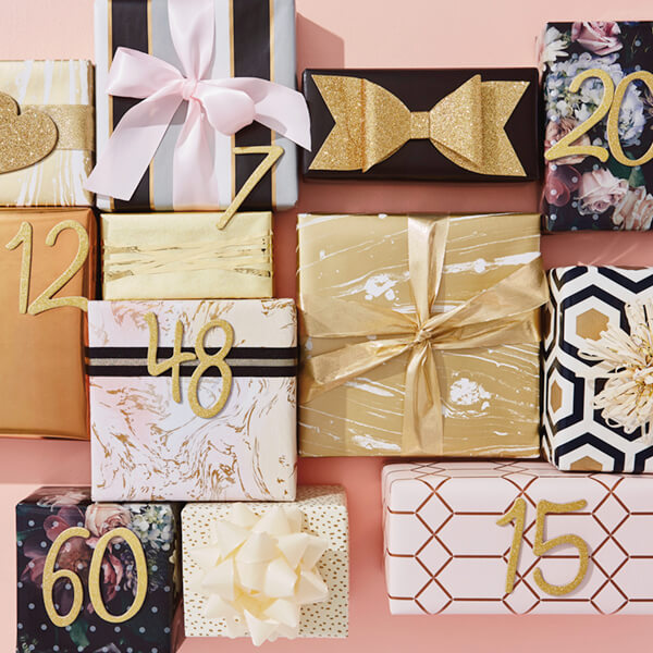 Presents with anniversary years